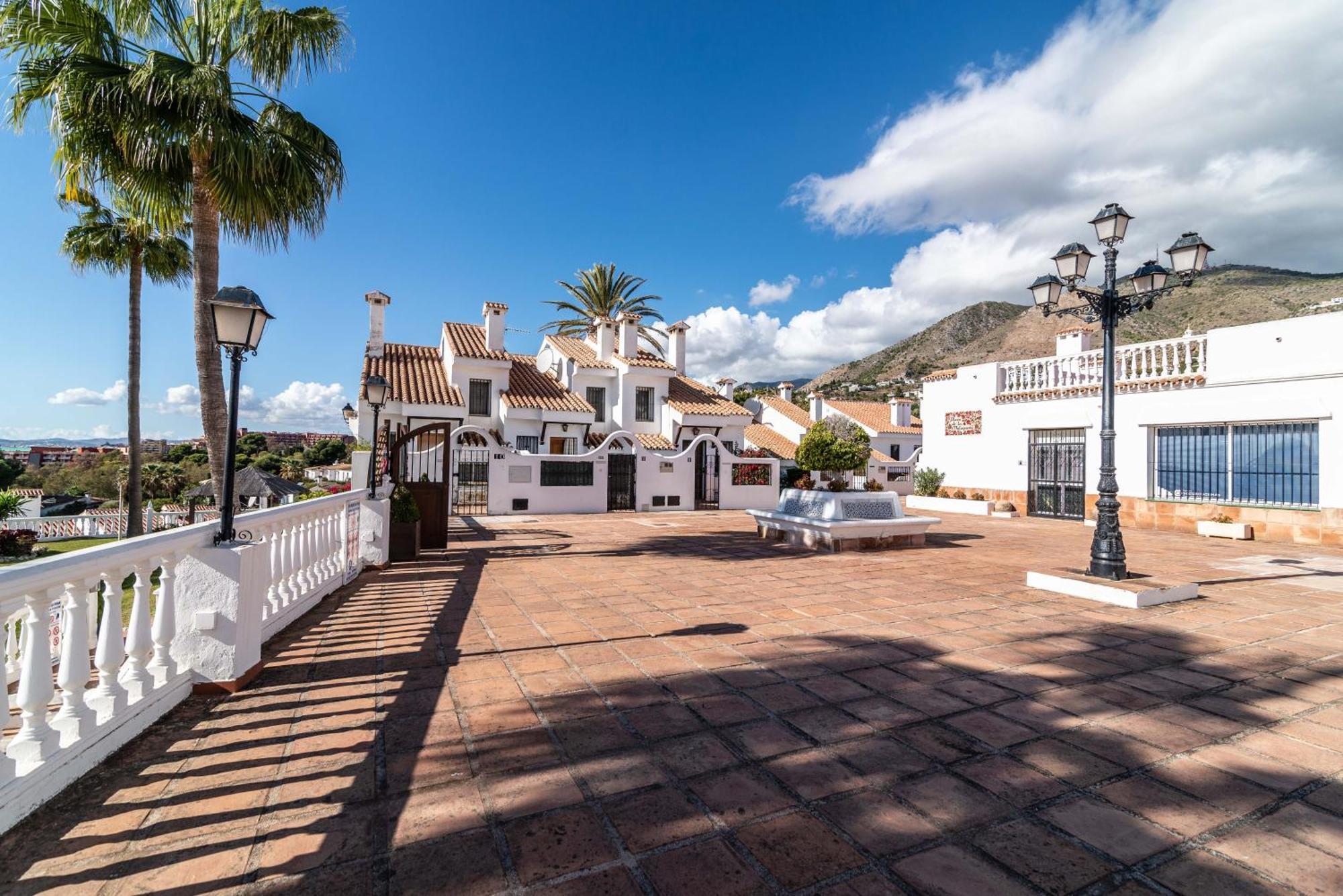 Vb Arcos 2br Townhome W Jacuzzi * Benalmádena
